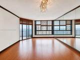 520 Brickell Key Dr - Photo 3