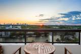 2555 Collins Ave - Photo 19