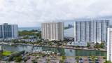 300 Bayview Dr - Photo 2