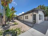 1109 16th Ter - Photo 2