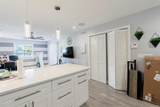 6100 Forest Hill Blvd - Photo 16
