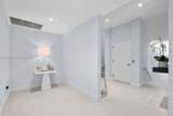 650 32nd St - Photo 3