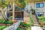 302 Lakeview Dr - Photo 1