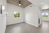 315 32 ST - Photo 2