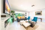 1101 5th St - Photo 2