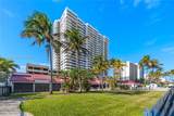 2555 Collins Ave - Photo 45