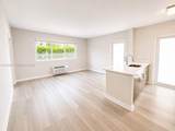 1525 Michigan Ave - Photo 2
