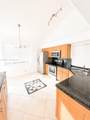 569 Spinnaker - Photo 15