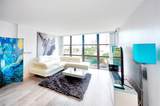 1000 Parkview Dr - Photo 2