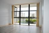 1000 Parkview Dr - Photo 6