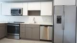 321 26th St - Photo 3