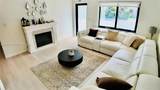 9021 Miami Ave - Photo 8
