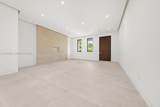 1910 33rd Ave - Photo 18
