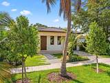 1910 33rd Ave - Photo 3
