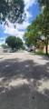 33 20th St - Photo 3