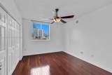 275 18th St - Photo 17