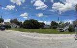 1624 60th St - Photo 2