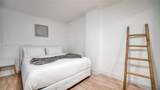 2401 Collins Ave - Photo 15