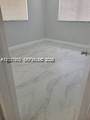 590 20th St - Photo 10