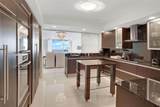 2711 Ocean Dr - Photo 16