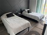 5900 Collins Ave - Photo 25