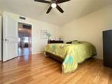 1009 Harwood C - Photo 12