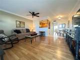 1009 Harwood C - Photo 2