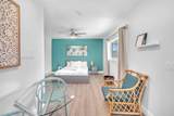 261 15th St (Studio) - Photo 7