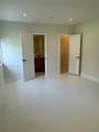 951 32nd St - Photo 3