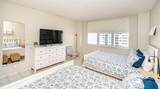 5601 Collins Ave - Photo 17
