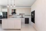 300 Pointe Dr - Photo 17