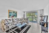 671 Hollybrook Dr - Photo 2