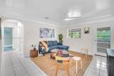 261 15th St - Photo 4