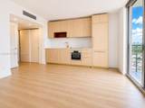 90 32nd St - Photo 9