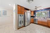 801 Palm Trl - Photo 10