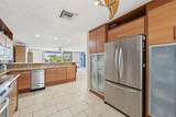 801 Palm Trl - Photo 12