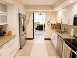 1000 Parkview Dr - Photo 4