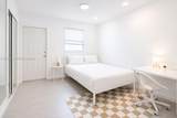 605 14th Ter - Photo 2