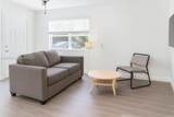 605 14th Ter - Photo 8