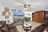 208 Greenbrier C - Photo 10