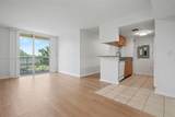 816 11th St - Photo 2