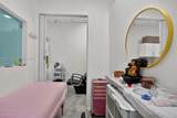 Full Service Salon For Sale in Miami - Photo 15