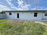 705 20th St - Photo 2