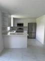 705 20th St - Photo 4