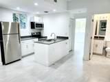 580 34th St - Photo 1