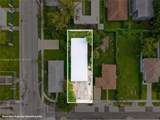 925 69th St - Photo 3