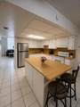 633 University Dr - Photo 3