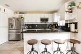 925 8th St - Photo 2