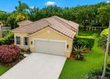 885 Tanglewood Cir - Photo 1
