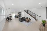 1121 25th St - Photo 2